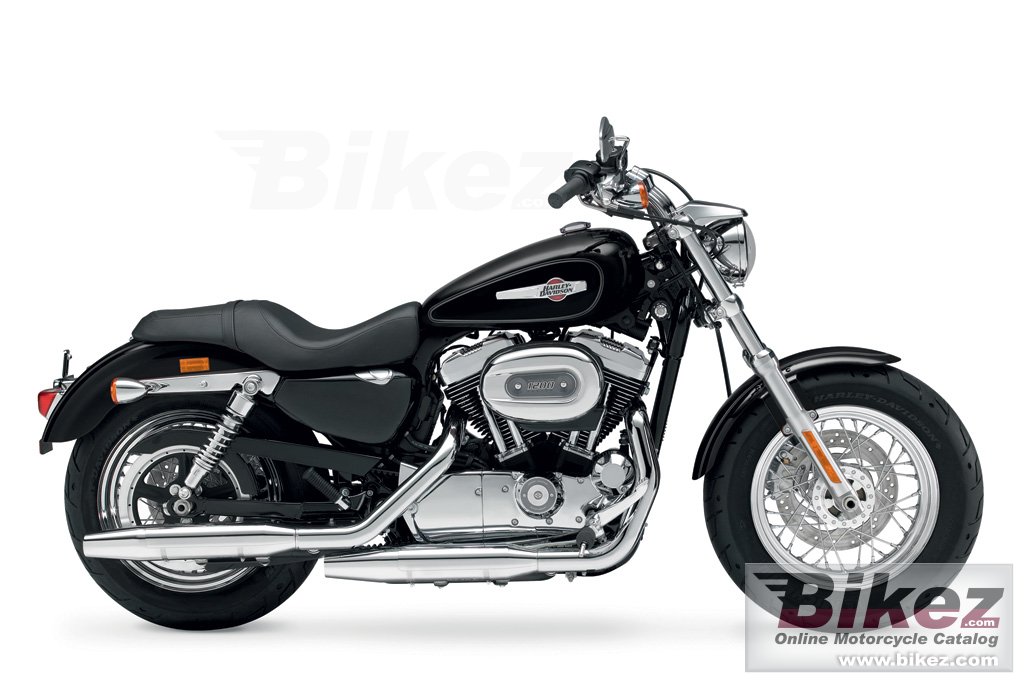 Big Harley-Davidson xl1200c sportster 1200 custom picture and wallpaper from Bikez.com